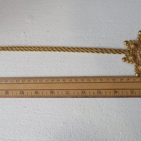 Vtg Adele Simpson book rare gold necklace ,statement, fragrance scent dispenser - Picture 7 of 15